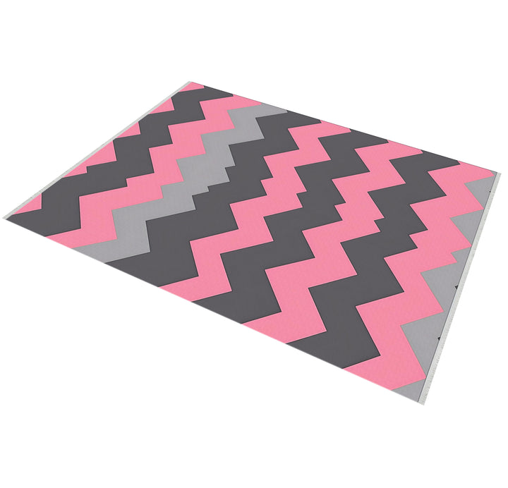 Pembe ve Gri Chevron Halı